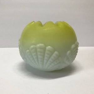 Vintage Mt Washington satin shell rose bowl